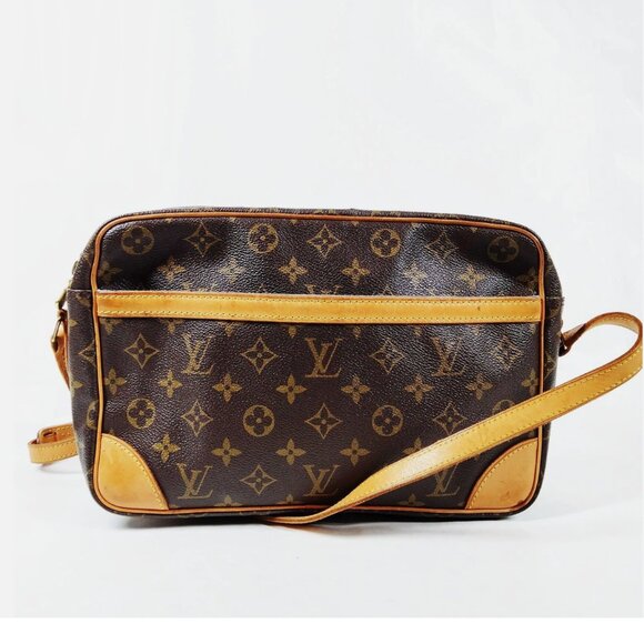 Louis Vuitton Crossbody/Shoulder bag Trocadero 30 Brown Monogram